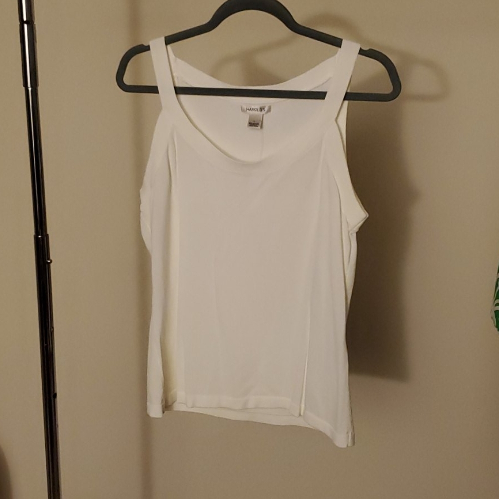 Woman's clothes